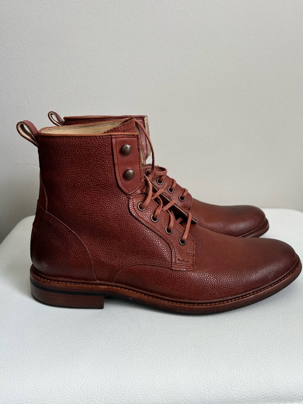 UGG Men's Brown Leather Lace-Up Boots Size 11